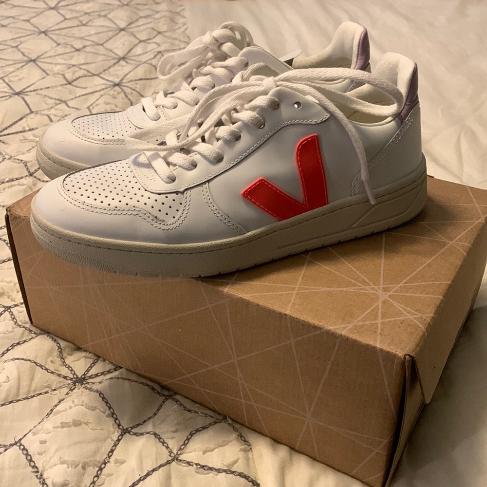 Veja sneakers! Never worn